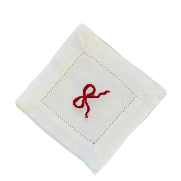 Tiramisu Hand Embroidered Bow Linen Coasters 6x6 Red & White Set of 4 New - Picture 9 of 12